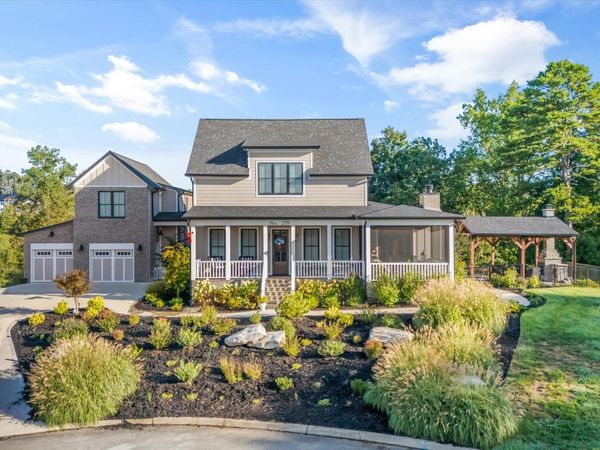 279 Serenity Drive, Harriman, TN 37748