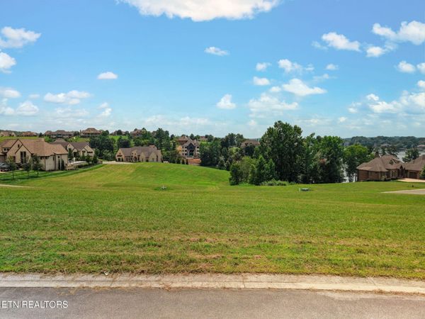 967 Castaway Lane, Lenoir City, TN 37772