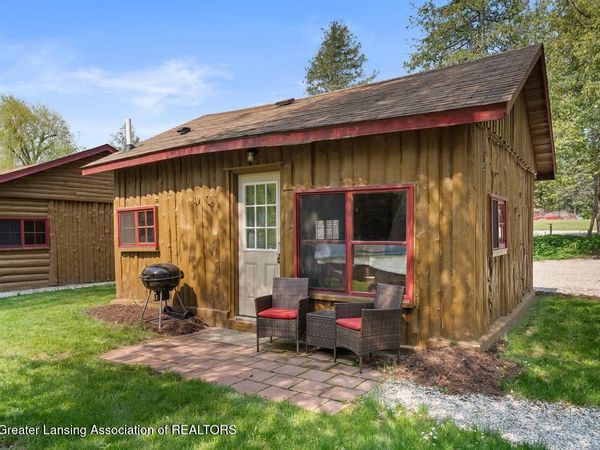 4179 S Straits Highway, Indian River, MI 49749