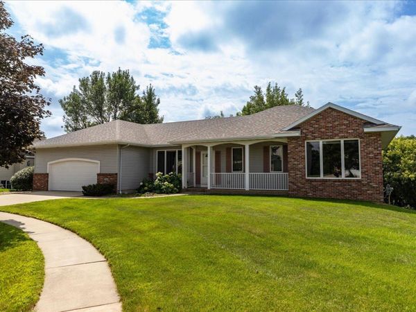2810 Sunset Lane NE, Rochester, MN 55906