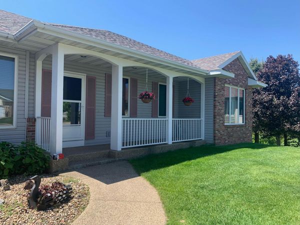 2810 Sunset Lane NE, Rochester, MN 55906