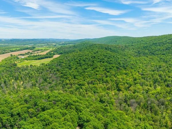 165 A MOUNTAIN ROAD , MILTON, PA 17847