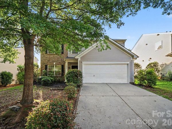 10035 Barrands Lane , Charlotte, NC 28278