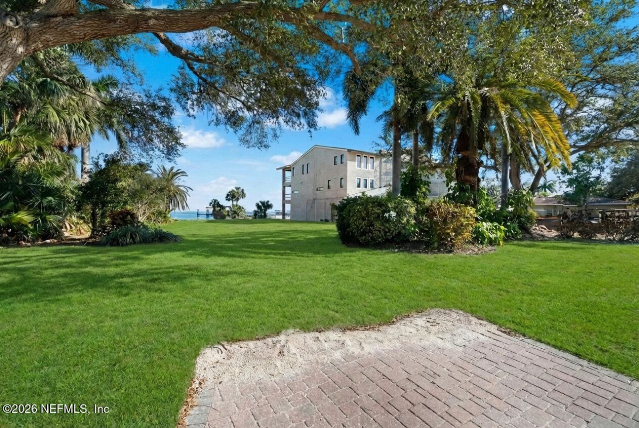 6100 Bahama Shores Drive S, Saint Petersburg, FL 33705 Photo