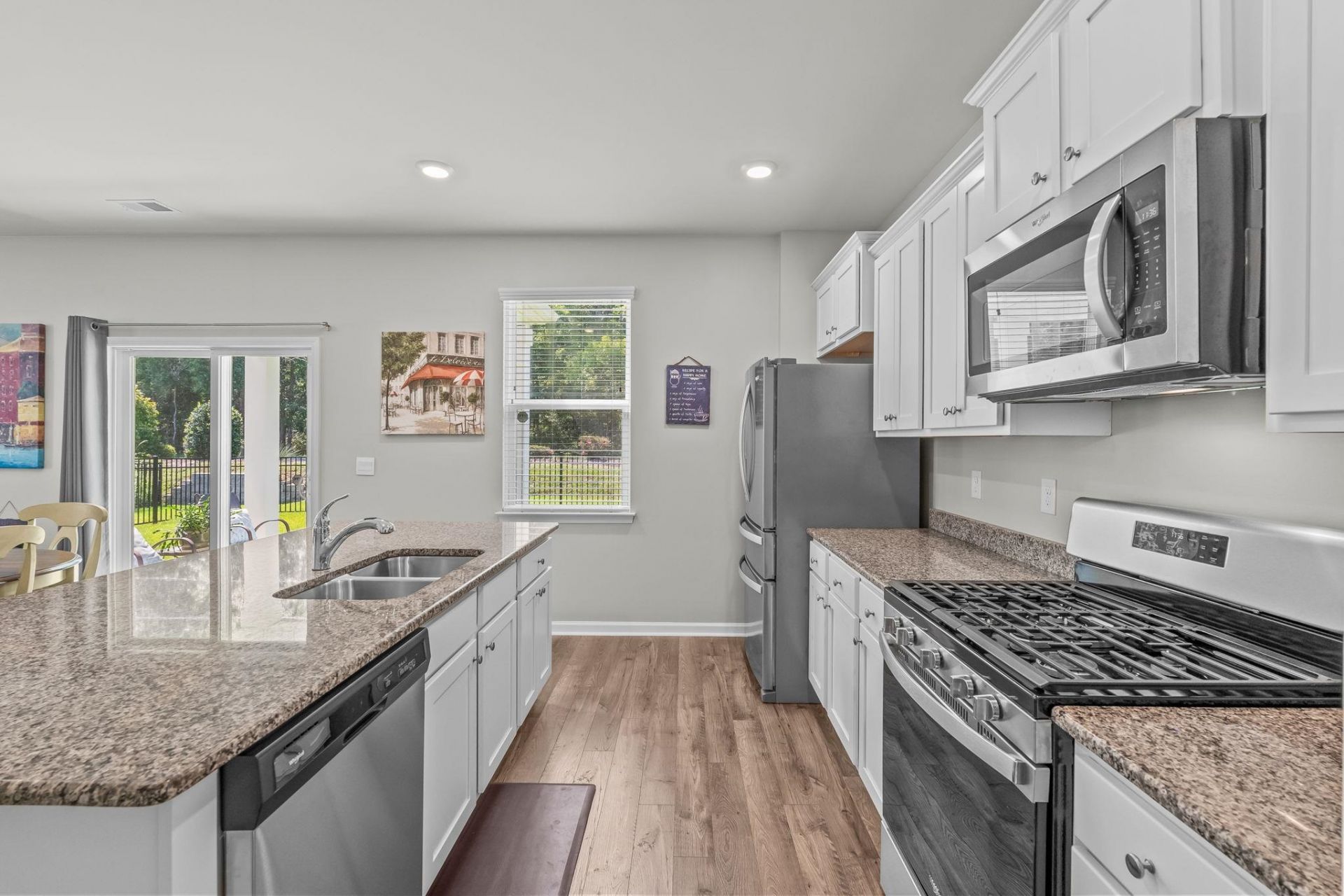 2865 Pegasus Place Photo 14
