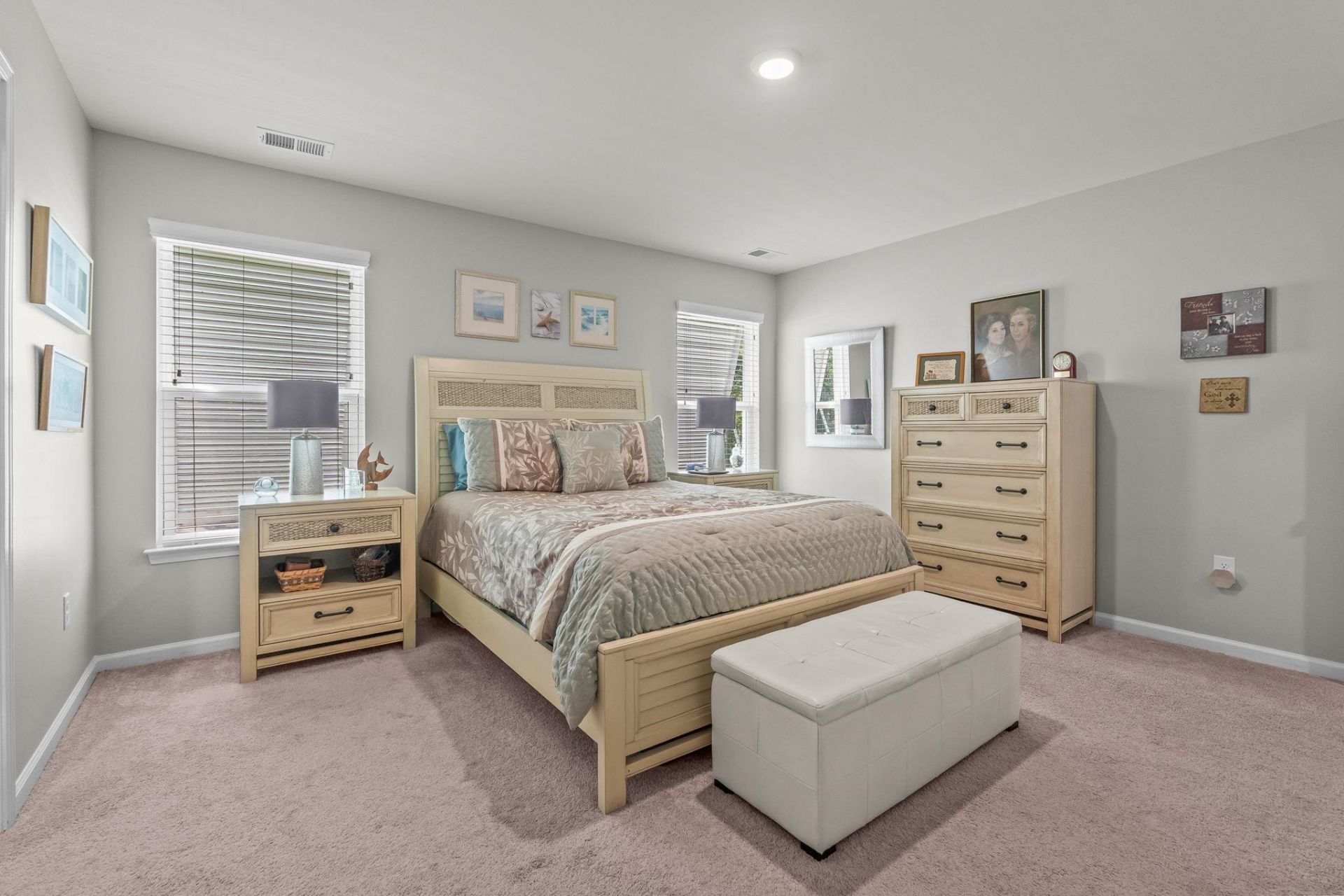 2865 Pegasus Place Photo 27