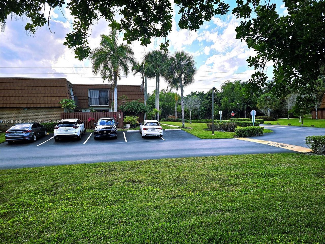 1201 SW 120th Way, Davie, FL 33325 Photo