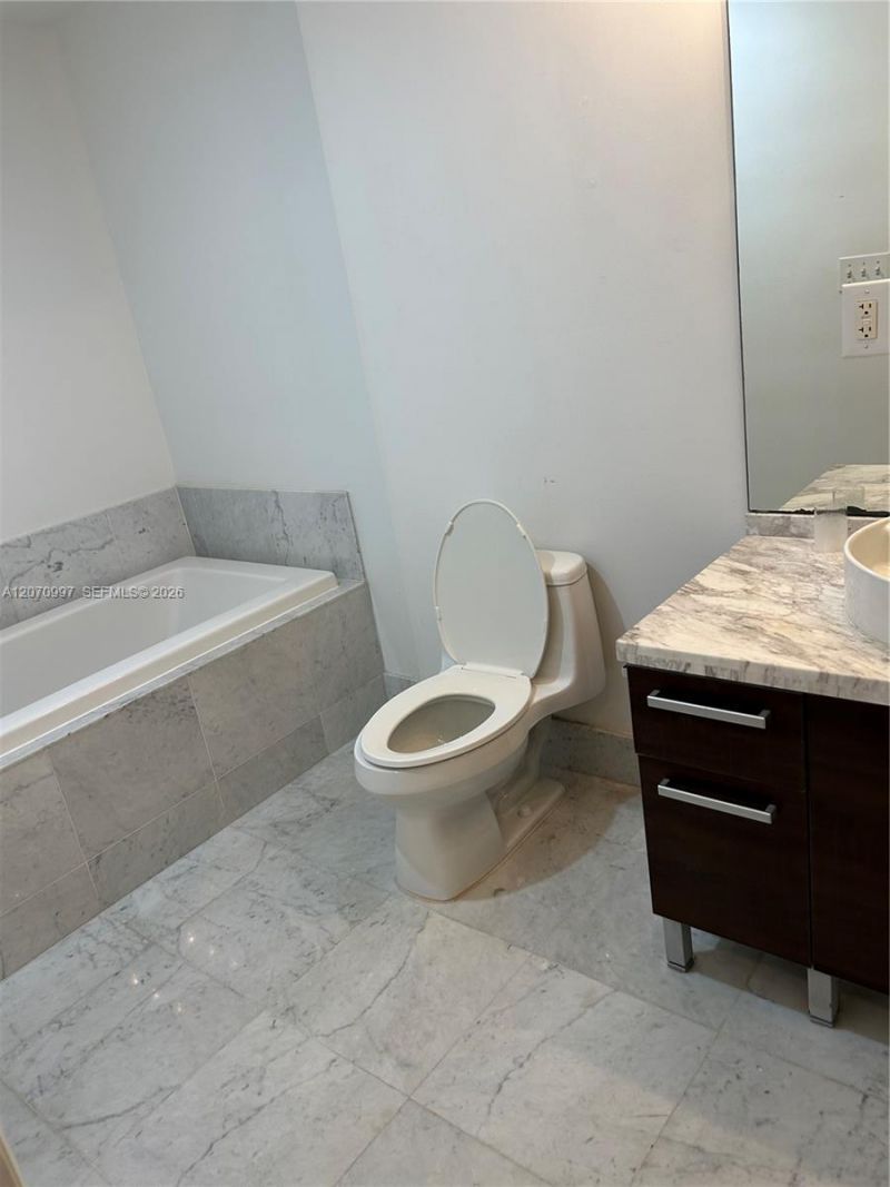 244 Biscayne Blvd, Unit 3106, Miami, FL 33132 Photo