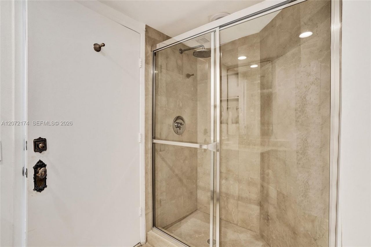 765 Crandon Blvd , Unit 603, Key Biscayne, FL 33149 Photo
