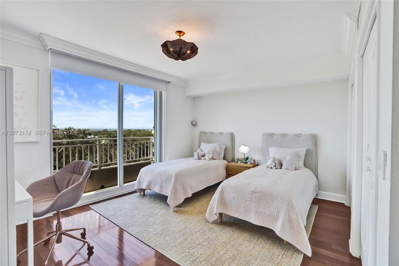 765 Crandon Blvd , Unit 603, Key Biscayne, FL 33149 Photo