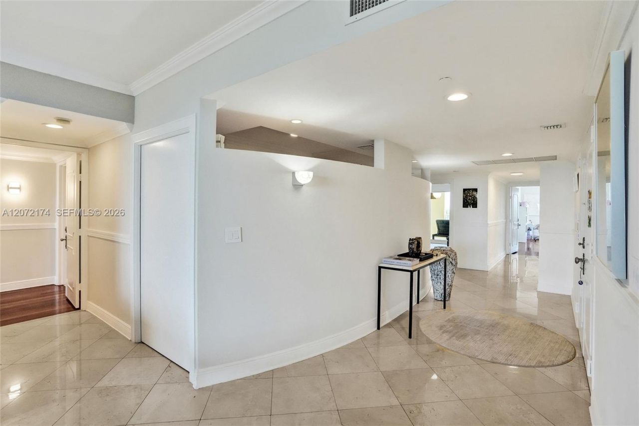 765 Crandon Blvd , Unit 603, Key Biscayne, FL 33149 Photo