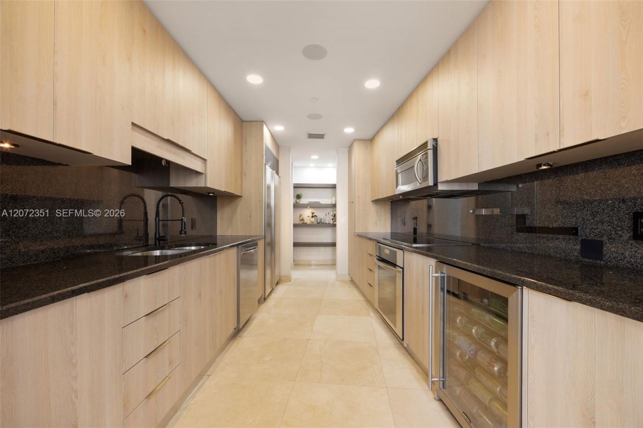 901 Brickell Key Blvd , Unit 2506, Miami, FL 33131 Photo