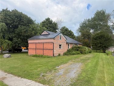 206 Woolsey Street, Sackets Harbor, NY 13685