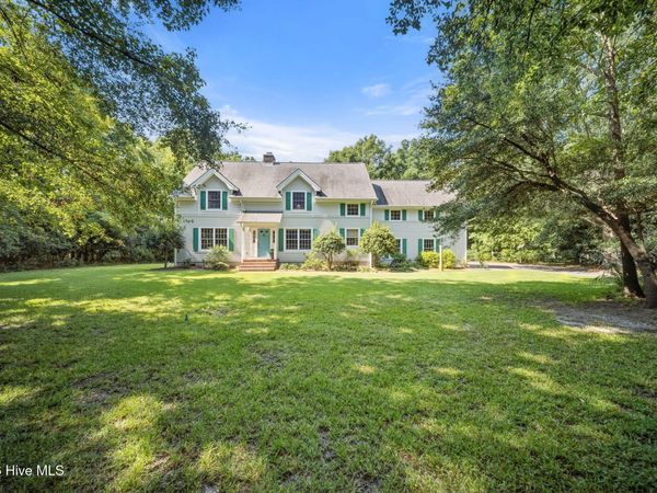 572 Captain Beam Boulevard, Hampstead, NC 28443