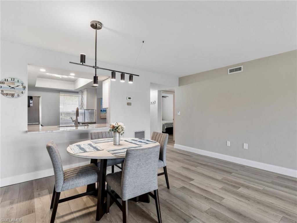 5471 Peppertree Dr, Unit 7, Fort Myers, FL 33908 Photo