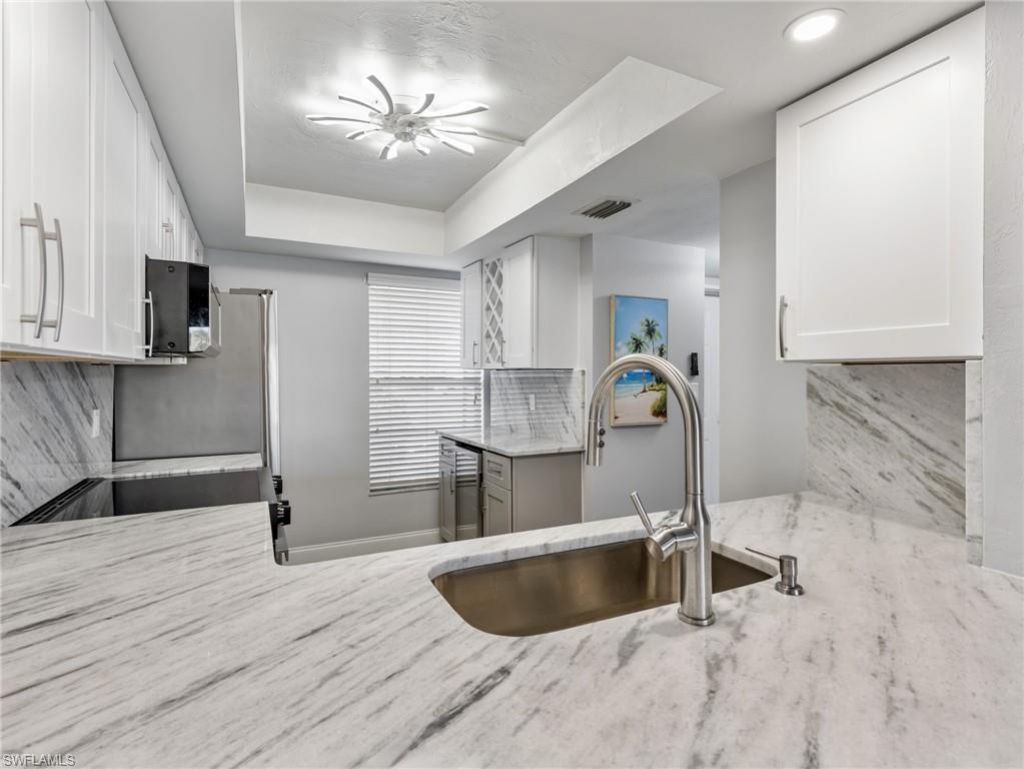 5471 Peppertree Dr, Unit 7, Fort Myers, FL 33908 Photo
