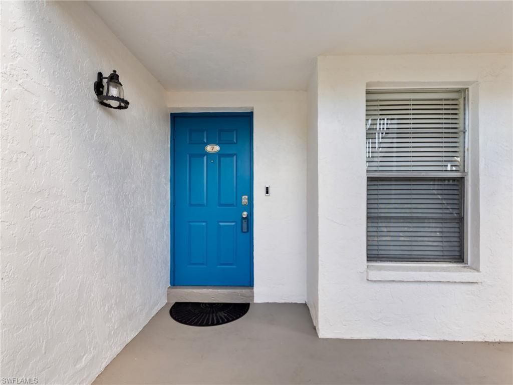 5471 Peppertree Dr, Unit 7, Fort Myers, FL 33908 Photo