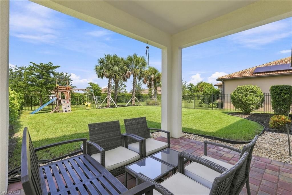 3721 E Hampton Cir, Alva, FL 33920 Photo