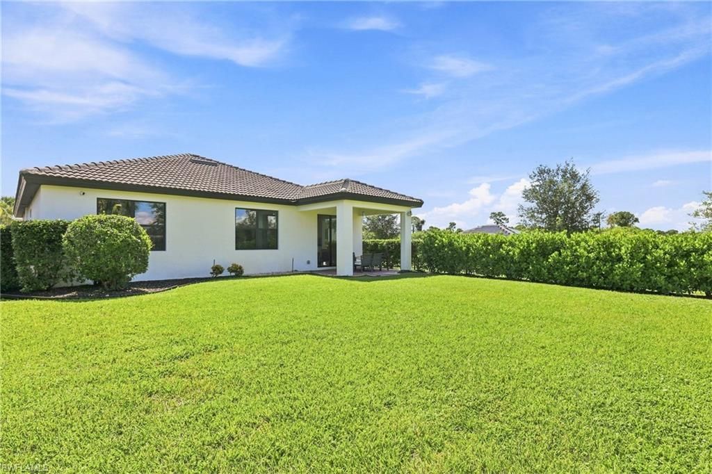 3721 E Hampton Cir, Alva, FL 33920 Photo