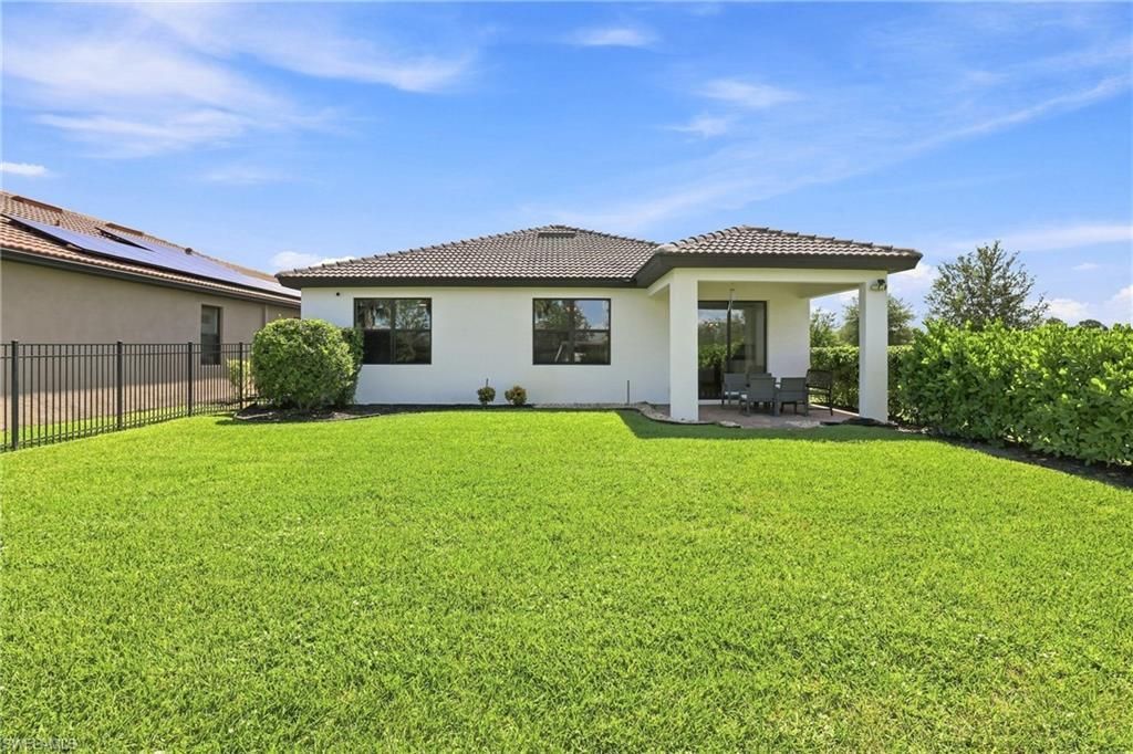 3721 E Hampton Cir, Alva, FL 33920 Photo