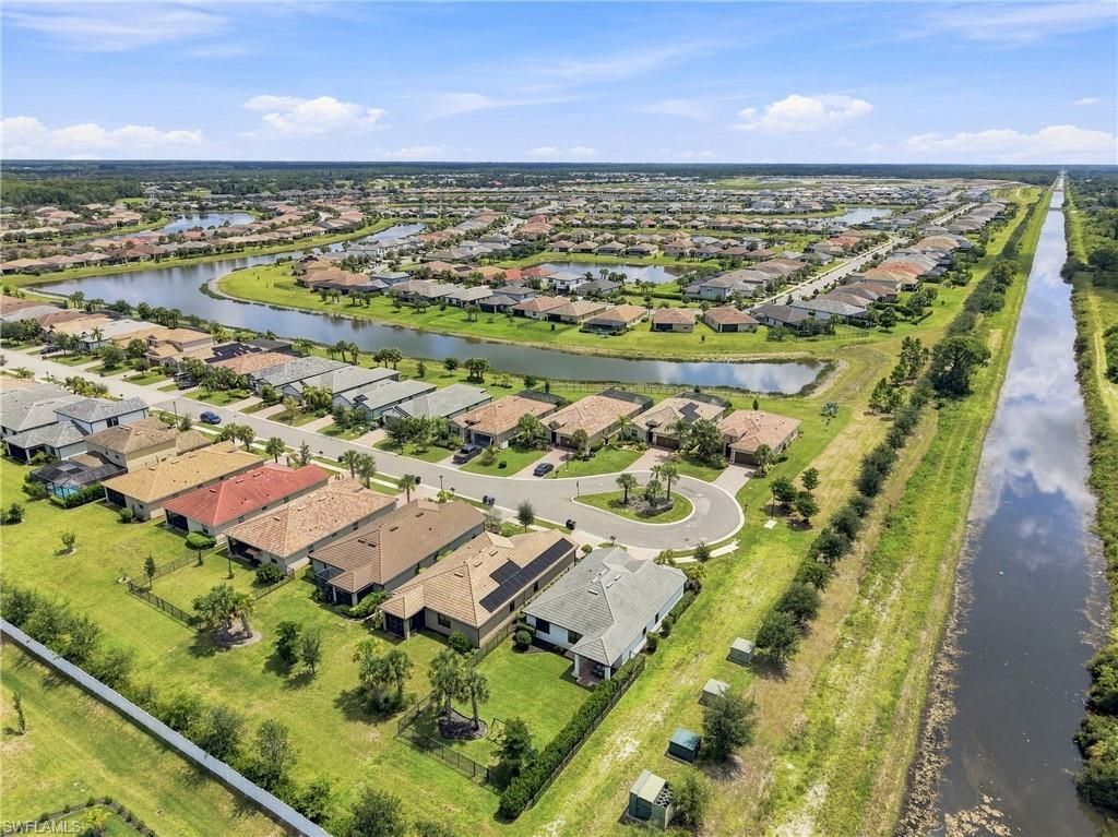 3721 E Hampton Cir, Alva, FL 33920 Photo