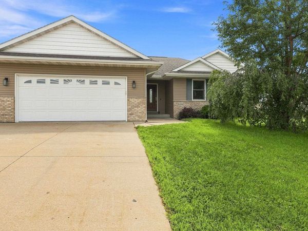 2300 Trenton Road, Dubuque, IA 52002