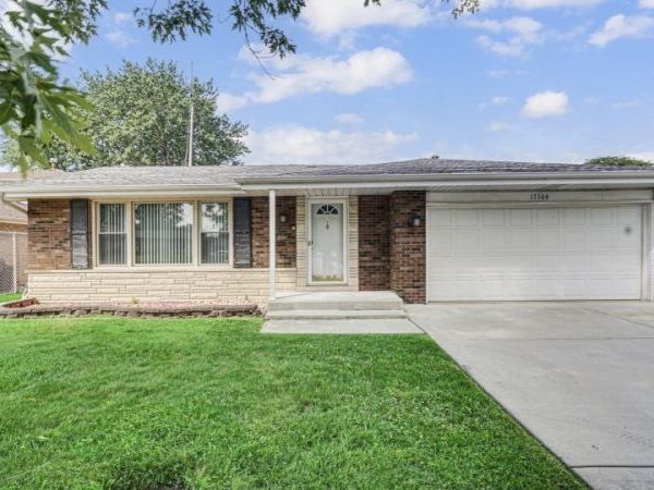 17106 Ingleside Avenue , South Holland, IL 60473