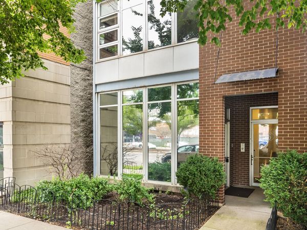 2716 N Ashland Avenue , Chicago, IL 60614