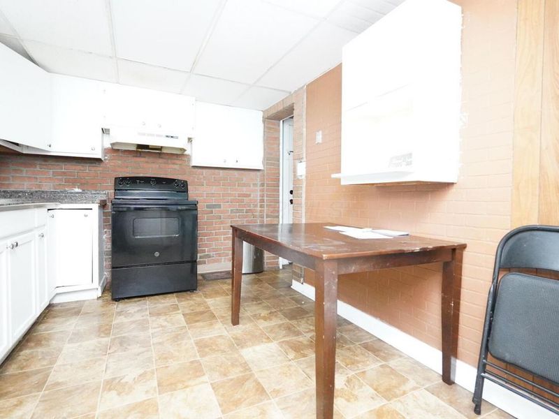 2563 Fremont Street , Columbus, OH 43204 Photo 8