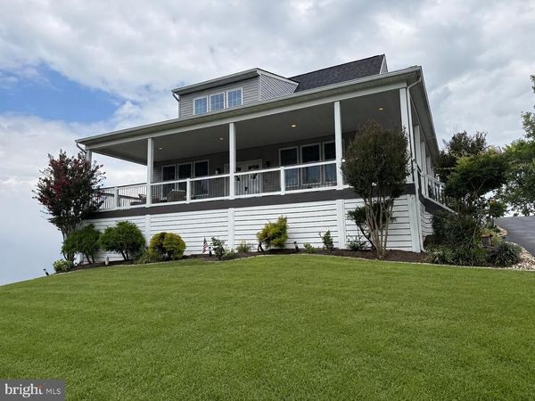 20 BURNS ROAD, SPRING GROVE, PA 17362