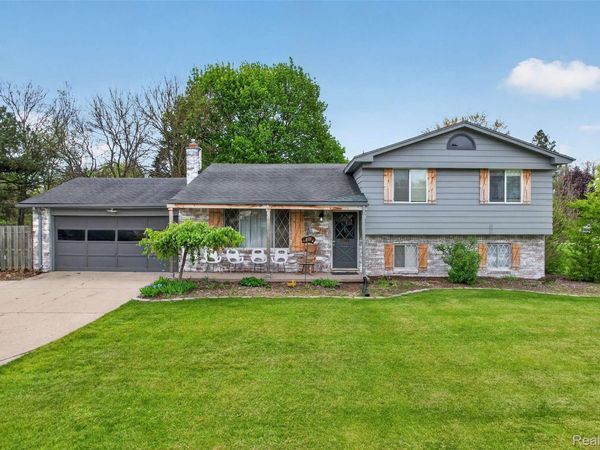 11479 Farmhill Drive, Tyrone Township, Mi 48430