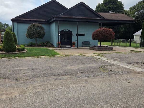 65 N Lynn Avenue, Waterford Township, Mi 48328