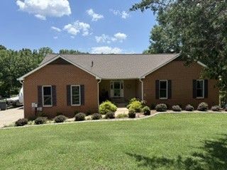 2024 Hunters Pl Mount Juliet, TN 37122