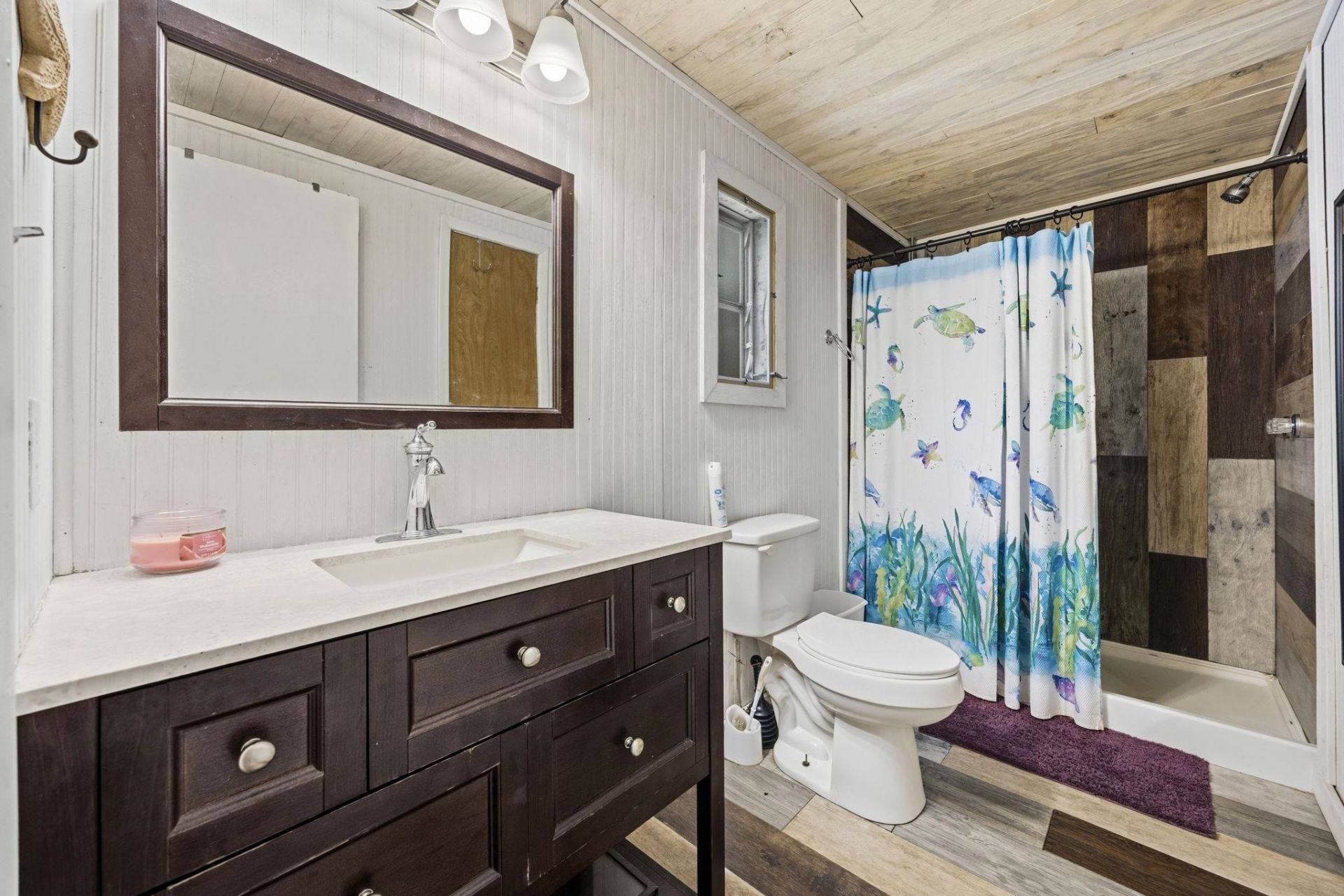 728 Garden Lake Dr. Photo 14