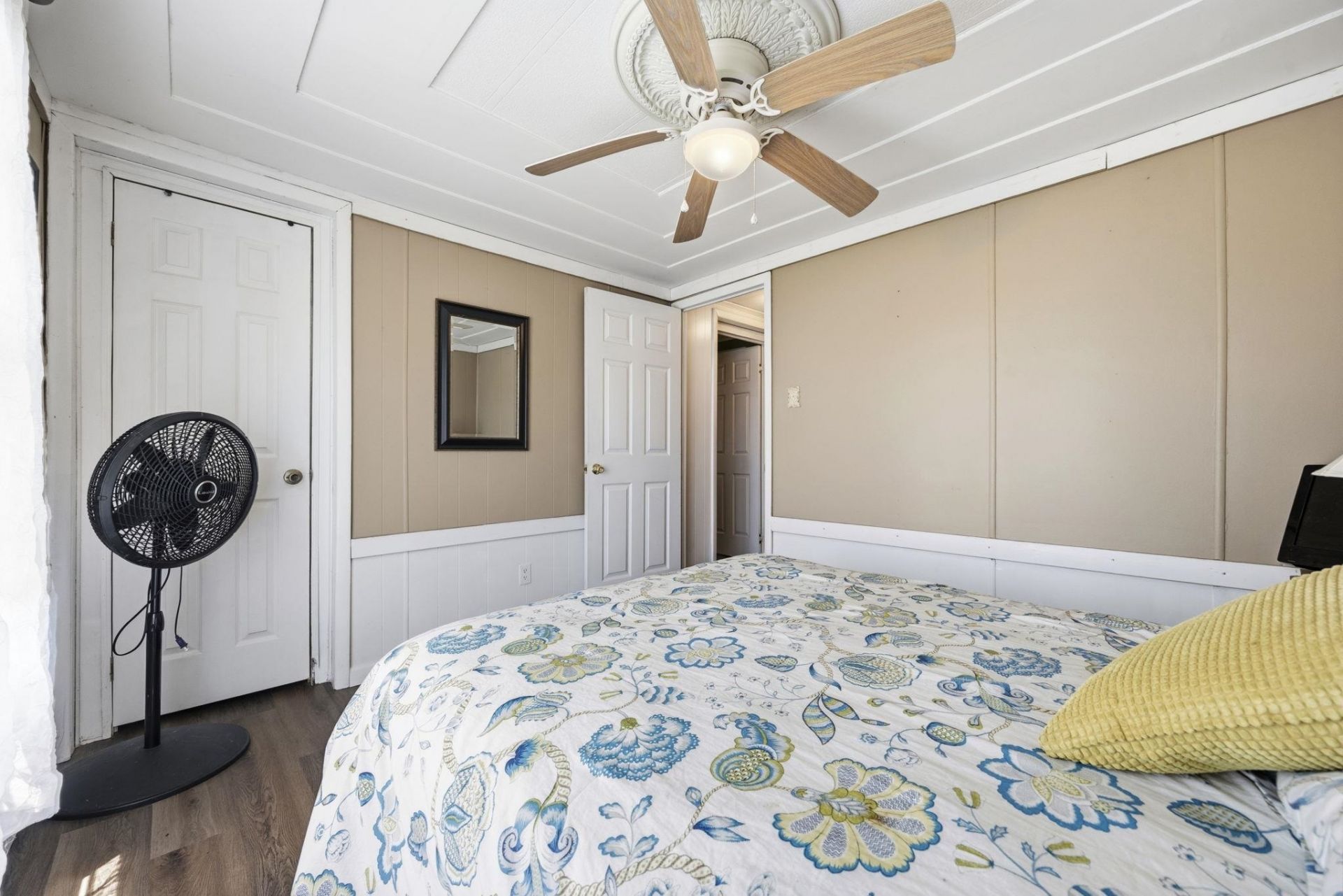 728 Garden Lake Dr. Photo 16