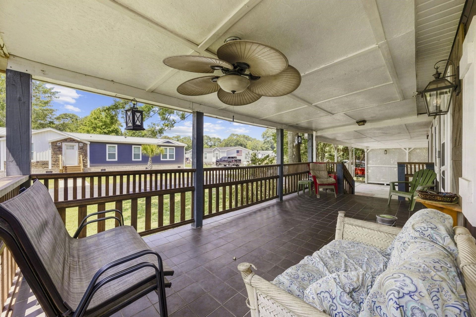 728 Garden Lake Dr. Photo 24