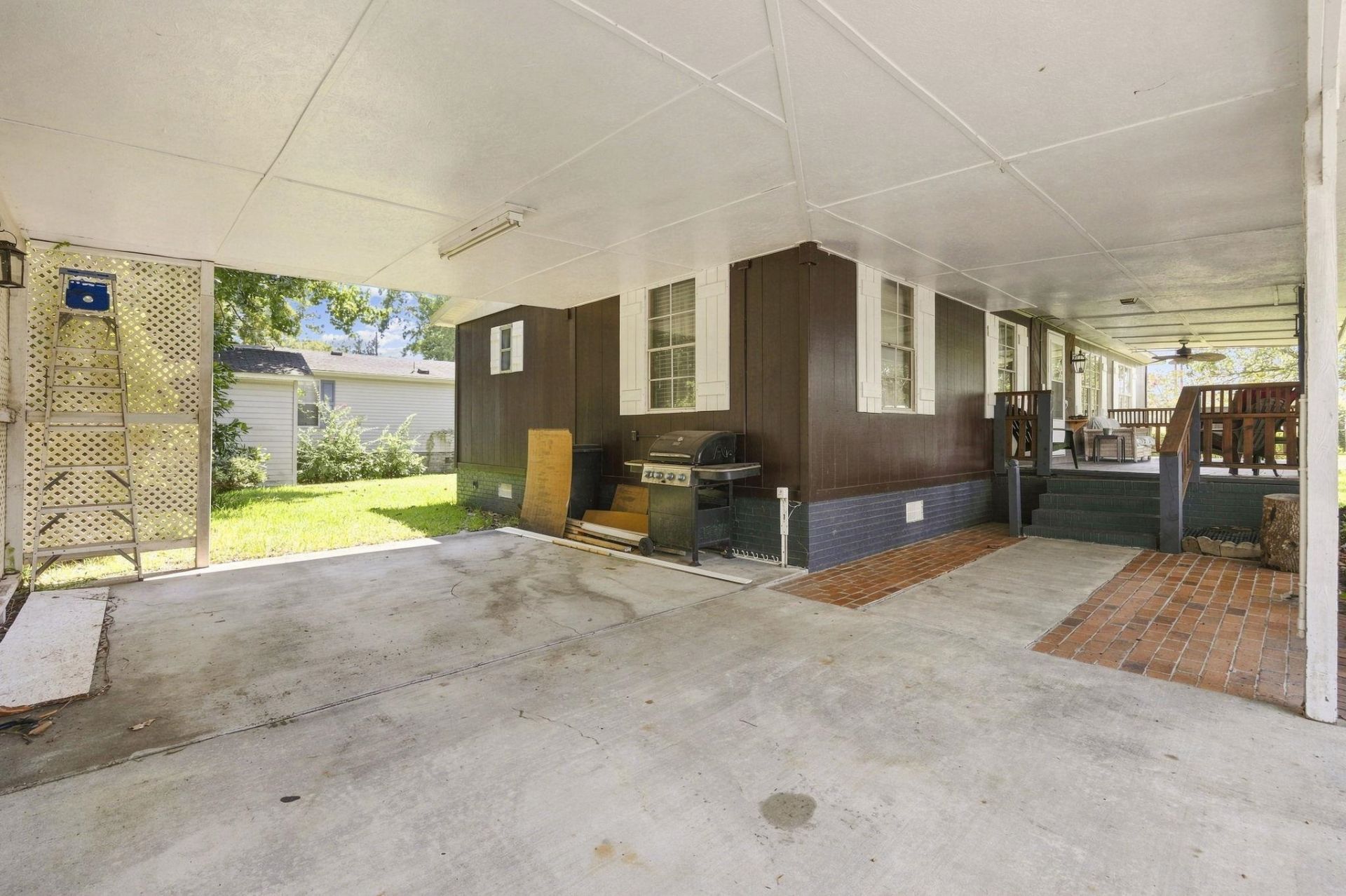 728 Garden Lake Dr. Photo 30