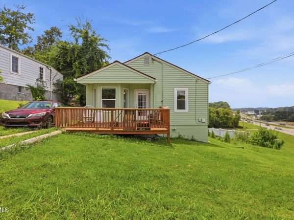 209 East Broyles Street, Greeneville, TN 37745