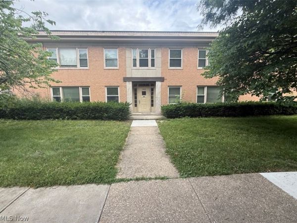 2545 Kenilworth Street, Unit 11, Cleveland Heights, OH 44106