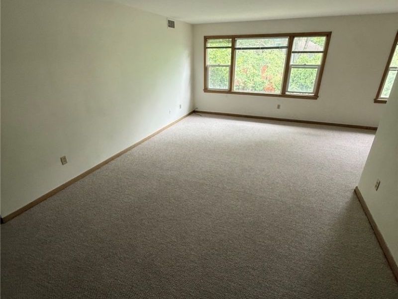 2545 Kenilworth Street, Unit 11, Cleveland Heights, OH 44106 Photo 5
