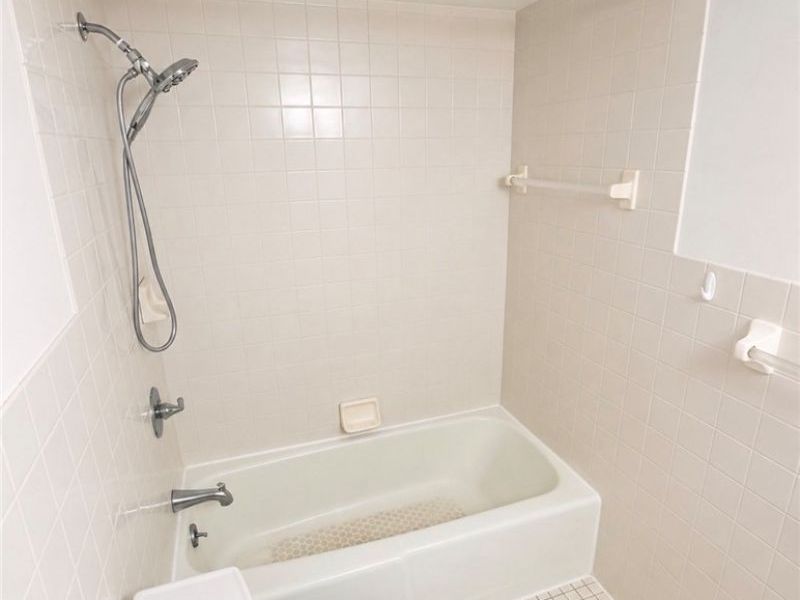 2545 Kenilworth Street, Unit 11, Cleveland Heights, OH 44106 Photo 9