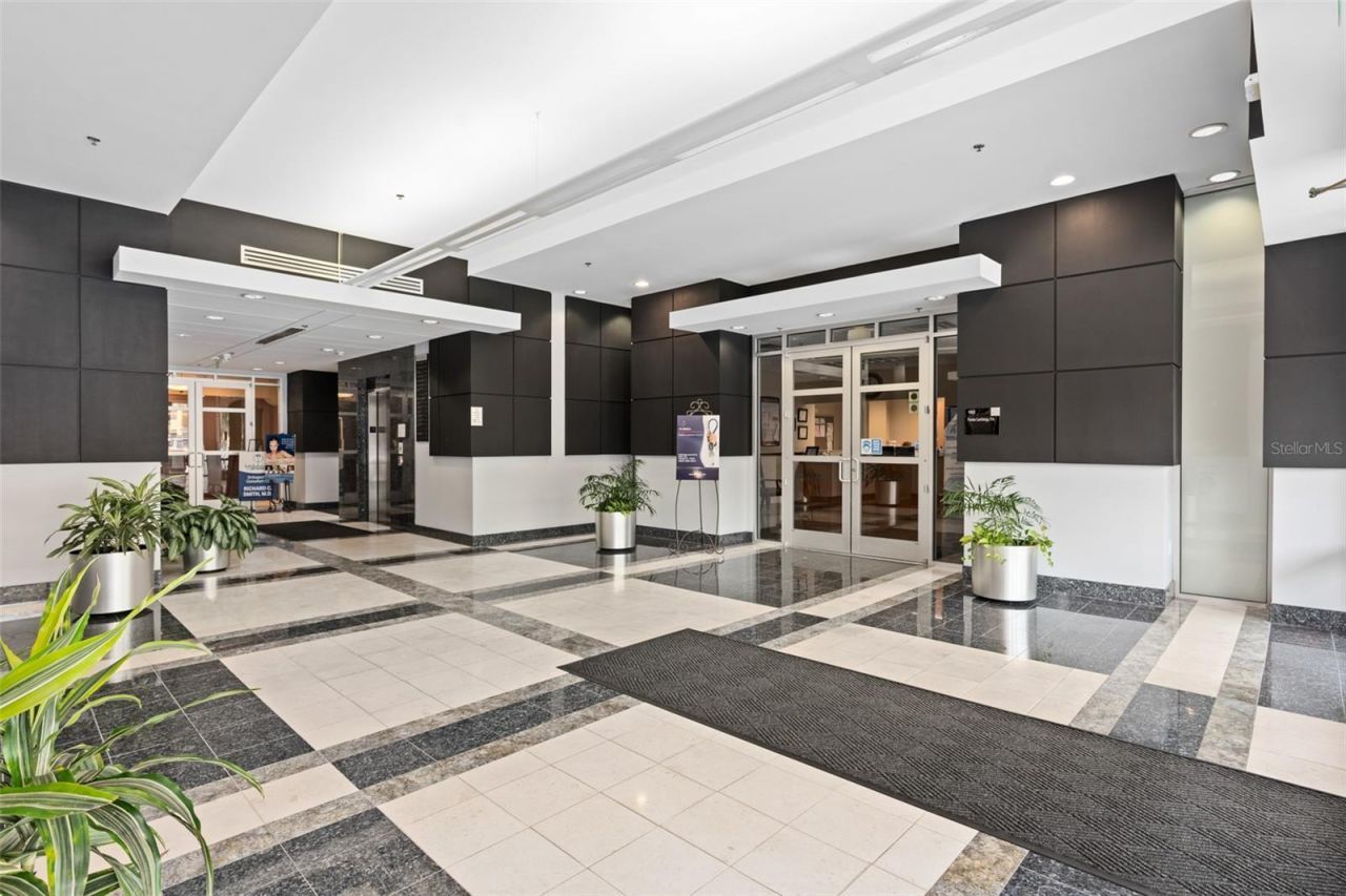 6200 Metrowest Boulevard, Unit 205, Orlando, FL 32835 Photo