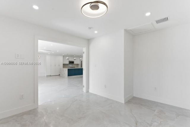291 E Shore Dr E , Miami, FL 33133 Photo