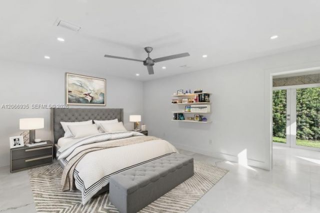 291 E Shore Dr E , Miami, FL 33133 Photo