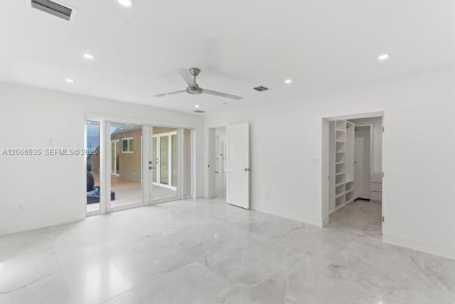 291 E Shore Dr E , Miami, FL 33133 Photo