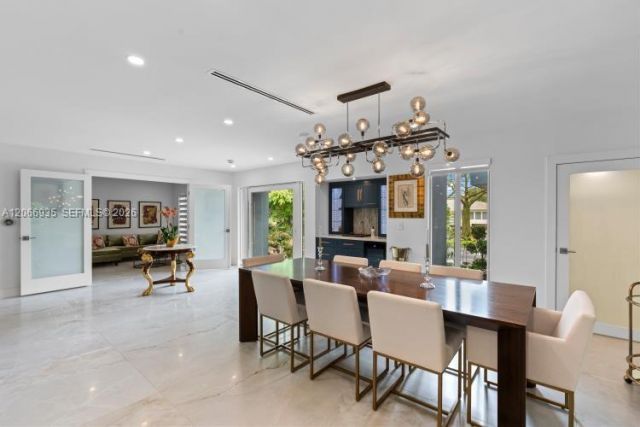 291 E Shore Dr E , Miami, FL 33133 Photo