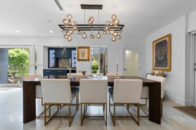 291 E Shore Dr E , Miami, FL 33133 Photo