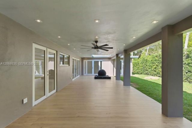 291 E Shore Dr E , Miami, FL 33133 Photo