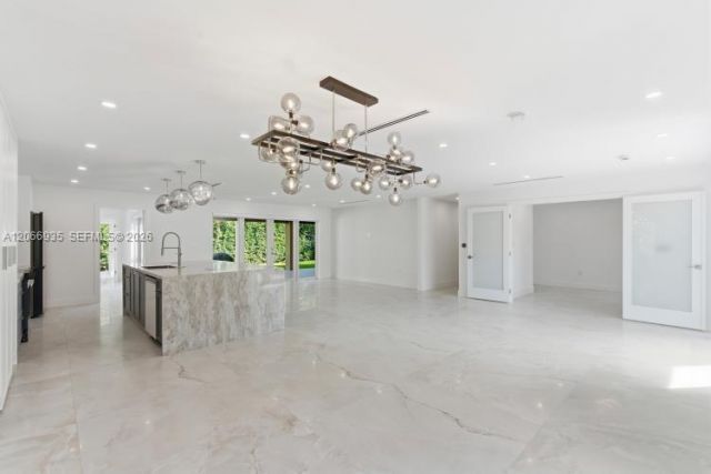 291 E Shore Dr E , Miami, FL 33133 Photo