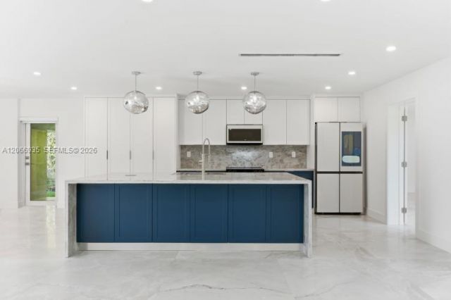 291 E Shore Dr E , Miami, FL 33133 Photo
